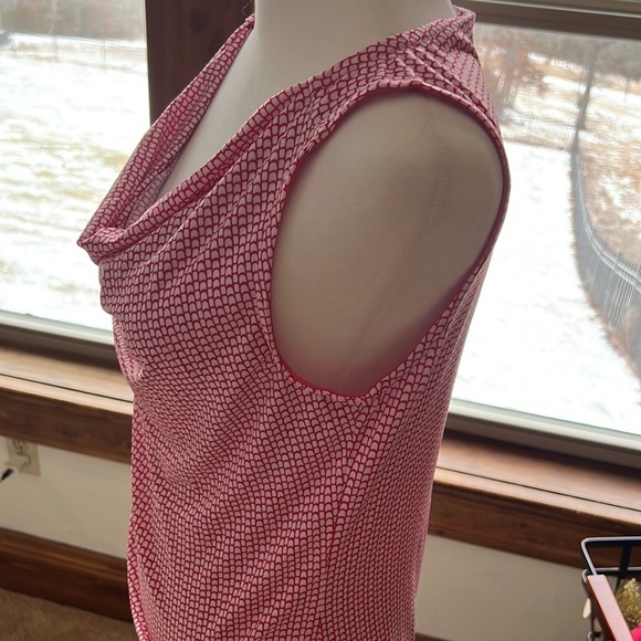 Red Print Tank - Picture 3 of 4